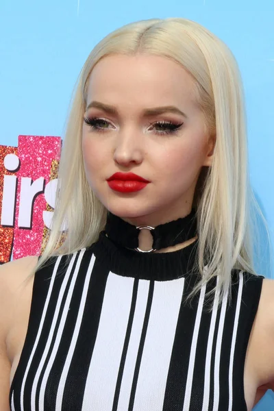 Actrice Dove Cameron — Photo