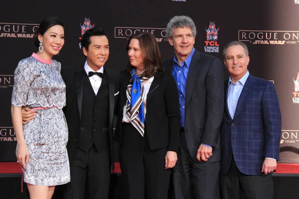 Cissy Wang, Donnie Yen, Kathleen Kennedy, Alan Horn, Alan Bergman — Stock Photo, Image