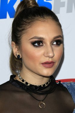 Daya 102.7kiis Fm'ın topu 2016 Jingle