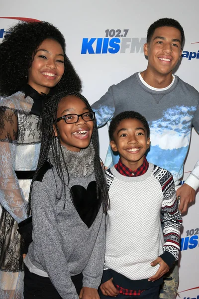 Yara Shahidi, Marcus Scribner, Marsai Martin, Miles Brown — Stok fotoğraf