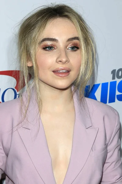aktris Sabrina Carpenter