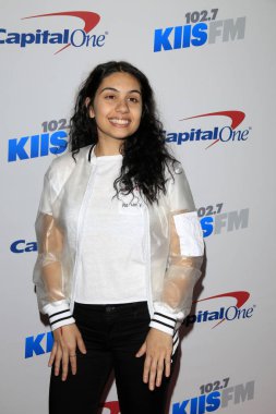 şarkıcı Alessia araba 