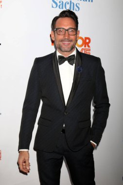 aktör Gregory Zarian