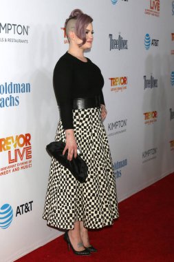 şarkıcı Kelly Osbourne