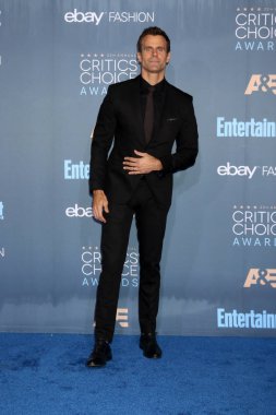 oyuncu Cameron Mathison