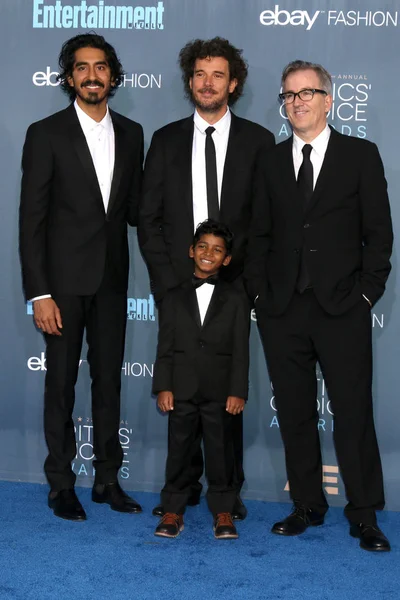 Dev Patel, Garth Davis, soliga Pawar, Luke Davies — Stockfoto