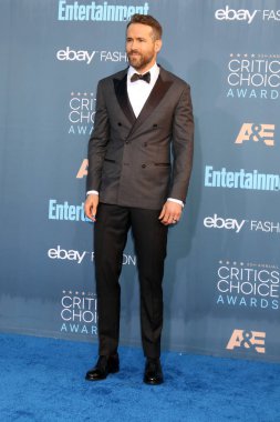 aktör ryan reynolds