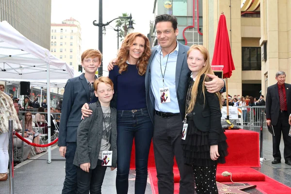 Baylen Johnson, Wyatt Johnson, Robyn Lively, Bart Johnson, Kate Johnson — Stockfoto