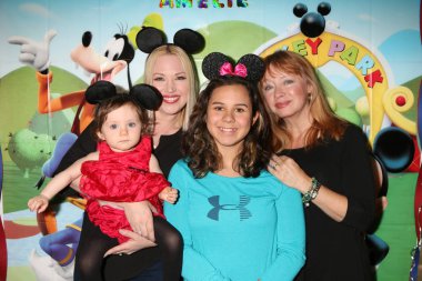 Amelie Bailey, Adrienne Frantz Bailey, Kylie Lyn Rodriguez, Andrea Evans 