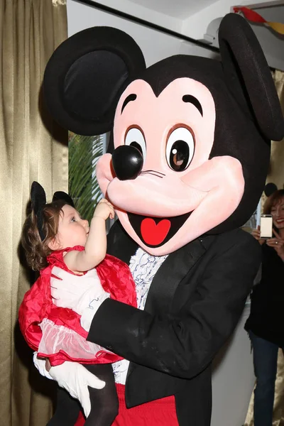 Amelie Bailey, Mickey Mouse character — Stock Photo, Image
