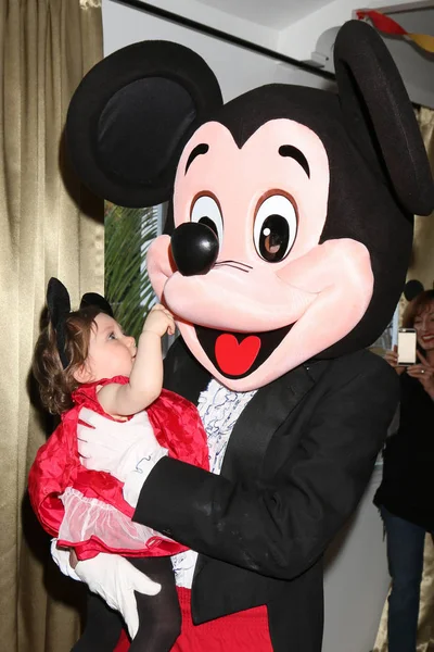Amelie Bailey, Mickey Mouse karakter