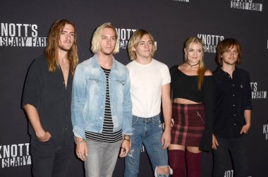 R5, kayalık Lynch, Ross Lynch, Riker Lynch, Rydel Lynch, Ellington Ratliff 