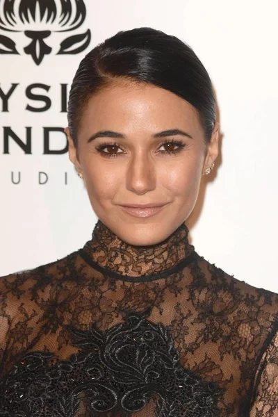 aktris emmanuelle chriqui