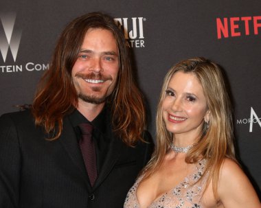 Kocası, Mira Sorvino