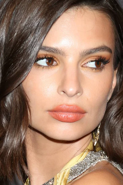 Actrice Emily Ratajkowski — Stockfoto