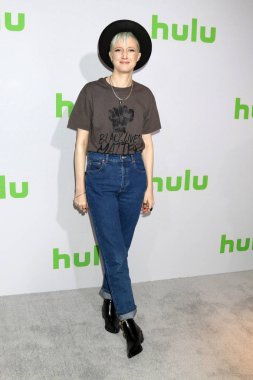 oyuncu Andrea Riseborough 