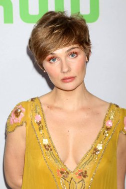 aktris Clare Bowen