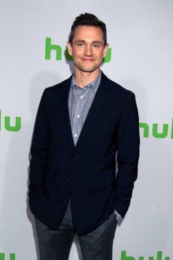  Aktör Hugh Dancy 