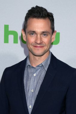 Aktör Hugh Dancy 