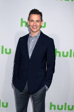  Aktör Hugh Dancy 