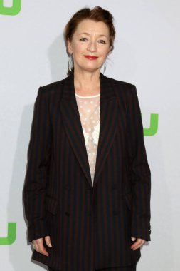 aktris Lesley Manville