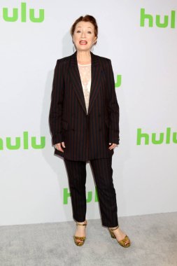 aktris Lesley Manville