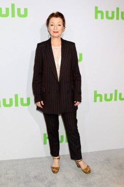 aktris Lesley Manville