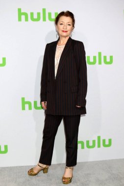 aktris Lesley Manville