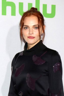 aktris Madeline Brewer 