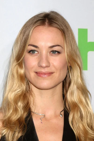 Atriz Yvonne Strahovski — Fotografia de Stock