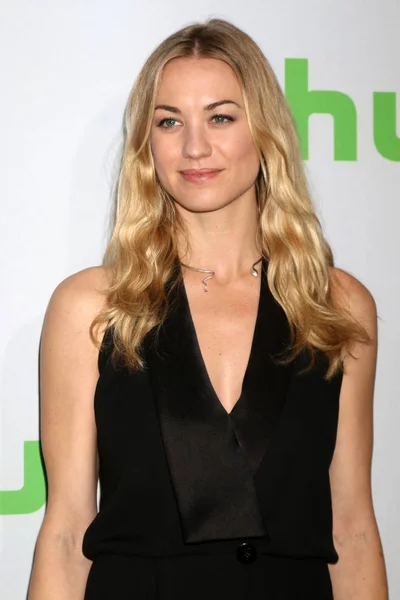 Actriz Yvonne Strahovski —  Fotos de Stock