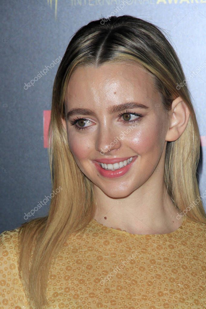actriz Natasha Bassett 2024