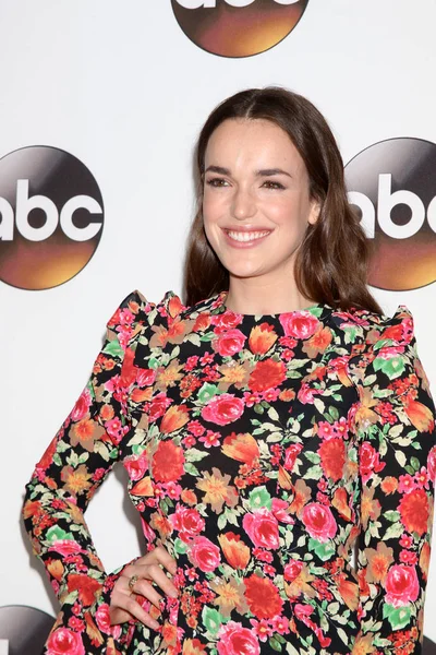 Actriz Elizabeth Henstridge —  Fotos de Stock