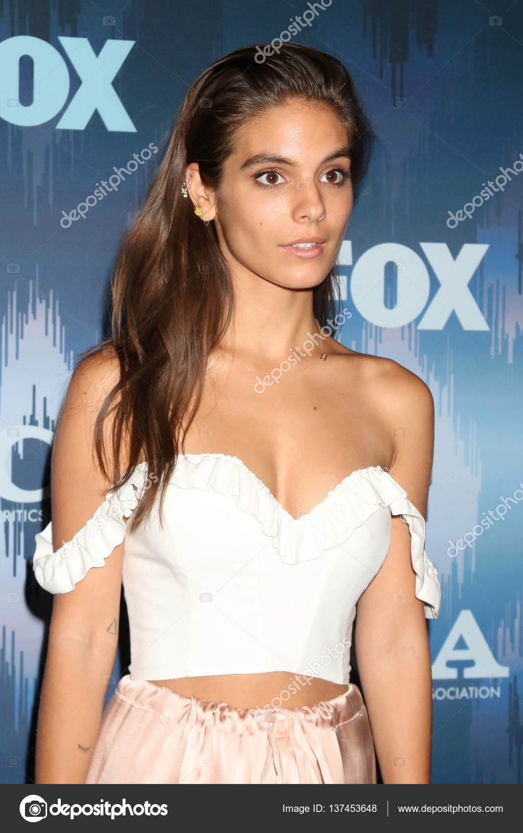 Caitlin Stasey naked (15 pictures), pictures Paparazzi, Twitter, swimsuit 2015