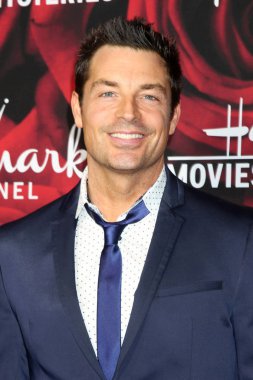  aktör Brennan Elliot 