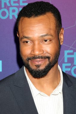 aktör Isaiah Mustafa