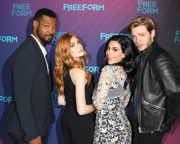 Isaiah Mustafa, Katherine Mcnamara, Emeraude Toubia, Dominic Sherwood — Stock fotografie