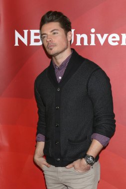 aktör Josh Henderson