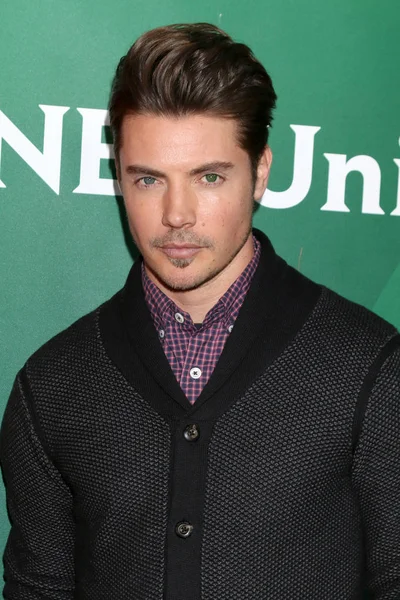 aktör Josh Henderson