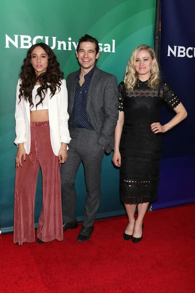 Stella Maeve, Jason Ralph, Olivia Taylor Dudley — Foto Stock