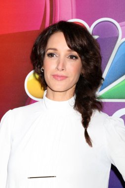 Jennnifer Beals hareket 