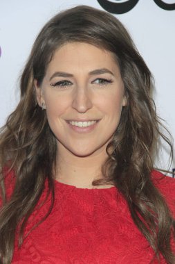 Oyuncu Mayim Bialik 