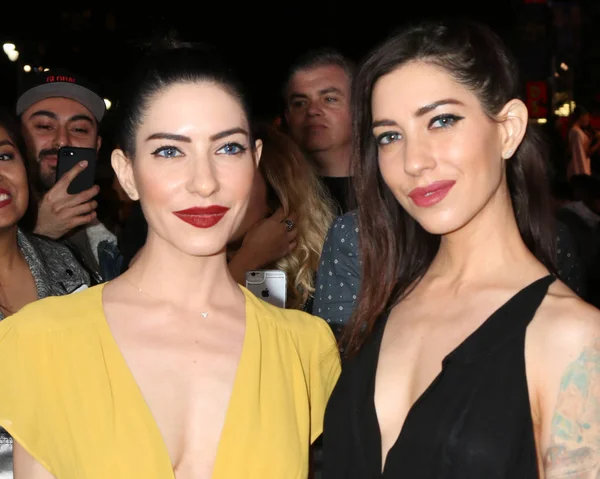 Lisa Origliasso, Jess Starsza — Zdjęcie stockowe