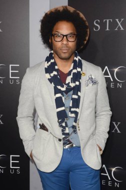 aktör Johnathan Fernandez