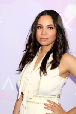 oyuncu Jurnee Smollett-Bell