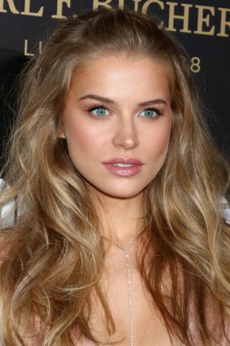 Tanya Mityushina model