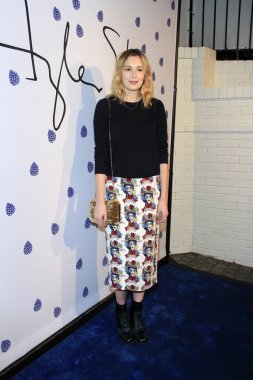 oyuncu Laura Carmichael