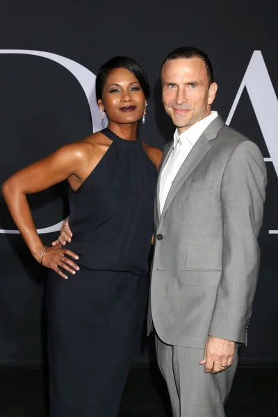 Robinne Lee, Eric Hayes — Stockfoto