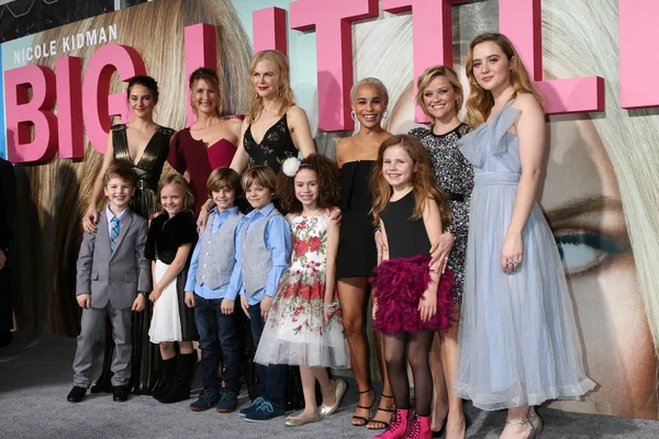 Shailene Woodley, Laura Dern, Nicole Kidman, Zoe Kravitz y otros — Foto de Stock