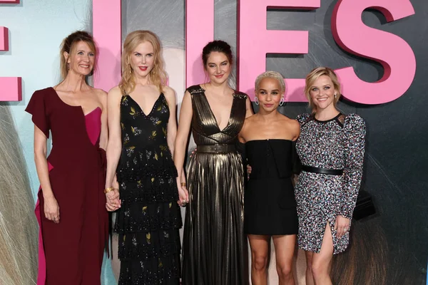 Laura Dern, Nicole Kidman, Shailene Woodley, Zoe Kravitz, Reese Witherspoon — Stock Photo, Image
